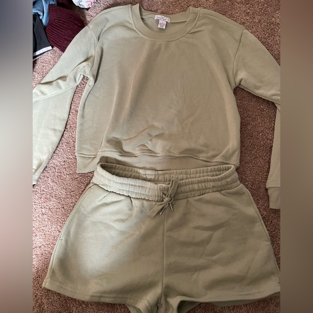 2 piece lounge set